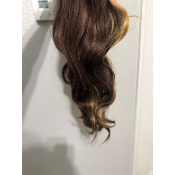 NEW 28 inch Long Ombre brown glueless wig - Picture 4 of 7